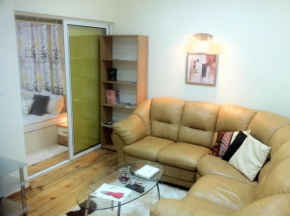 Gogol 2 BR Apartment